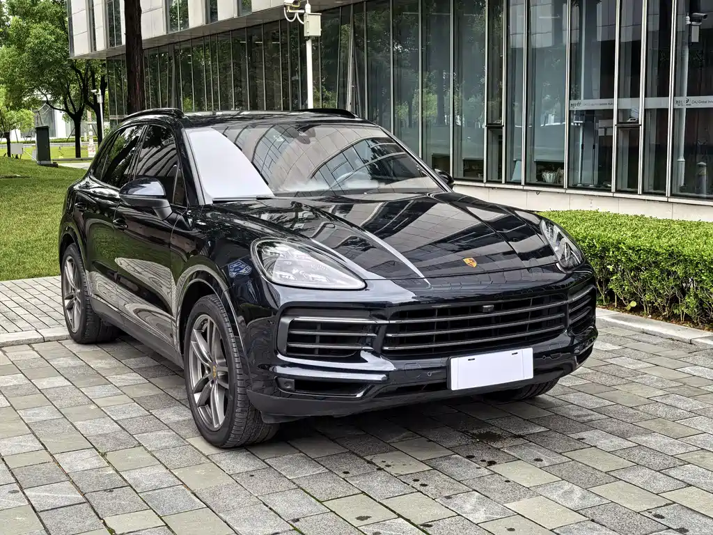 Porsche Cayenne 2023