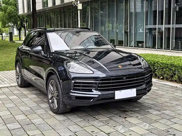 Porsche Cayenne 2023
