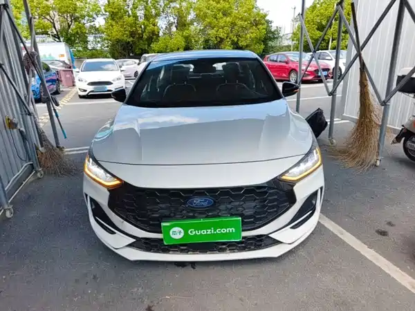 Ford Focus 2023