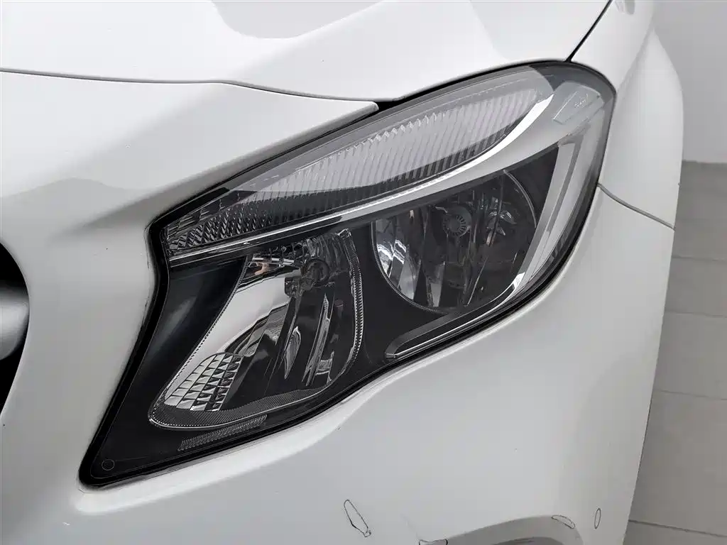 Mercedes-Benz GLA 2019