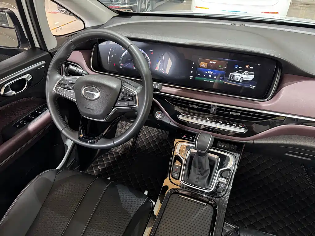 GAC Trumpchi M6 2023 — фото 12