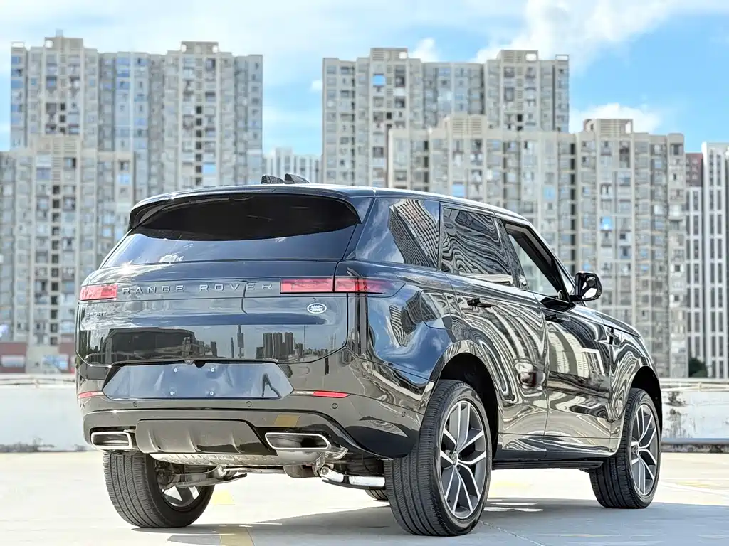 Land Rover Sport 2025 — фото 9