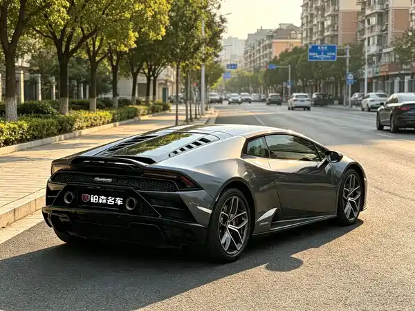 Lamborghini Huracan 2020