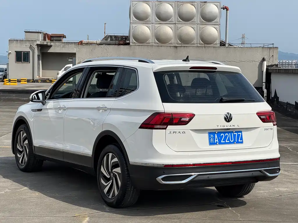 Volkswagen Tiguan L 2022