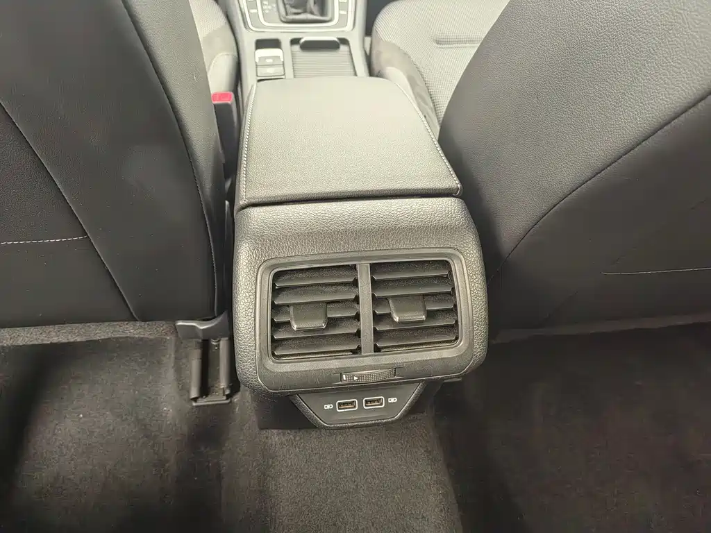 Volkswagen Golf 2020