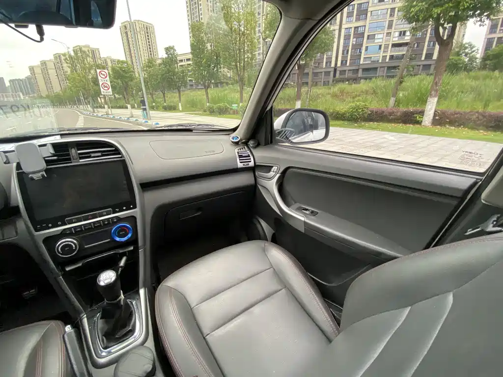 Chery Tiggo 3 2015 — фото 12