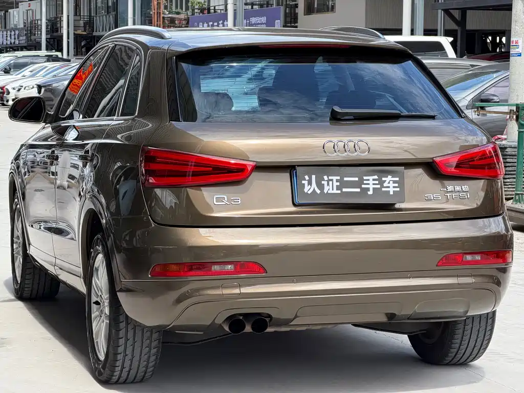 Audi Q3 2013 — фото 11