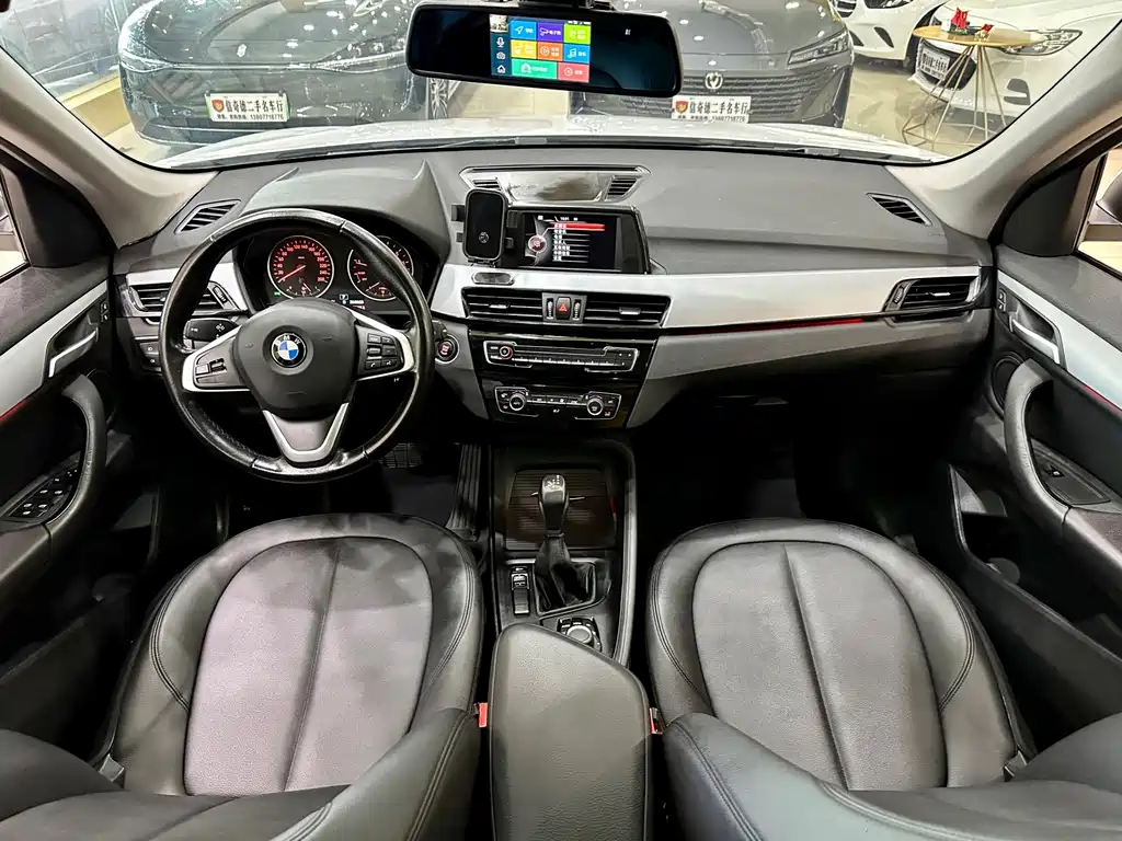 BMW X1 2017 — фото 12