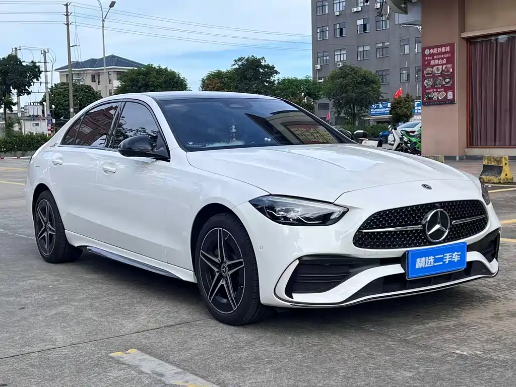 Mercedes-Benz C-Class 2025