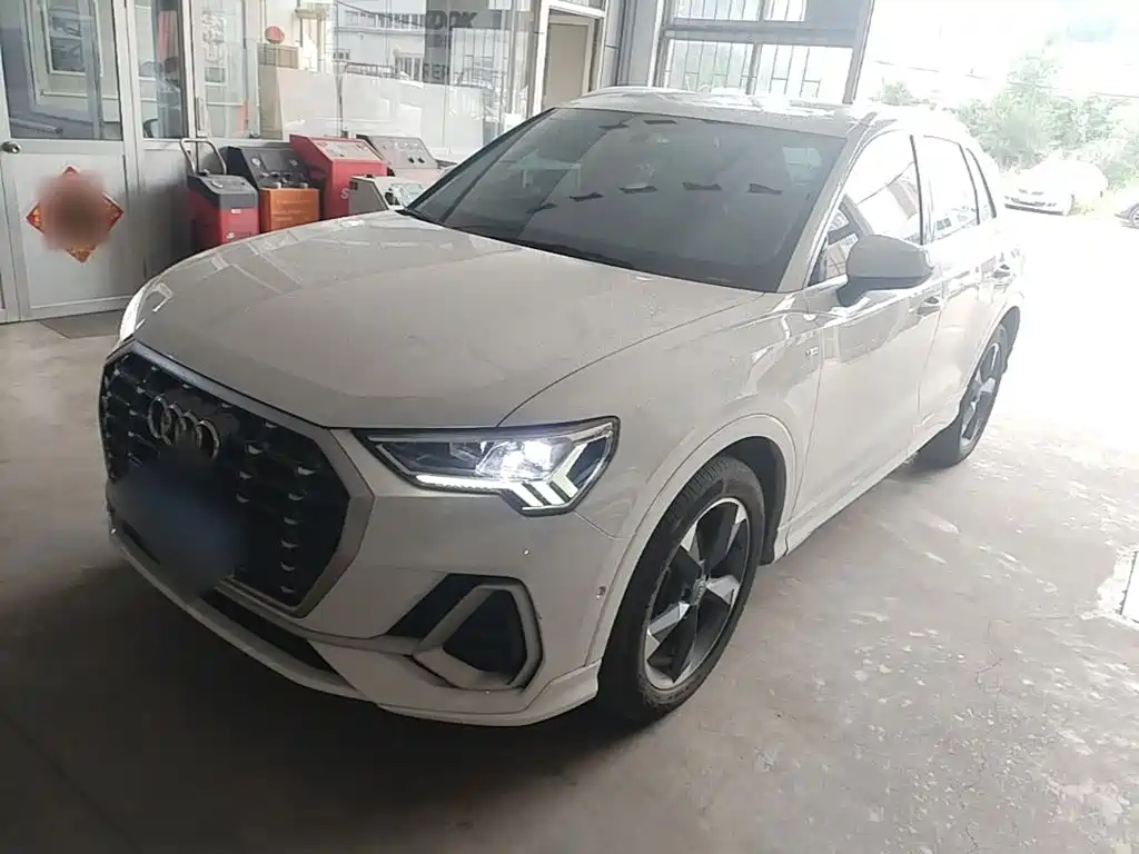 Audi Q3 2021