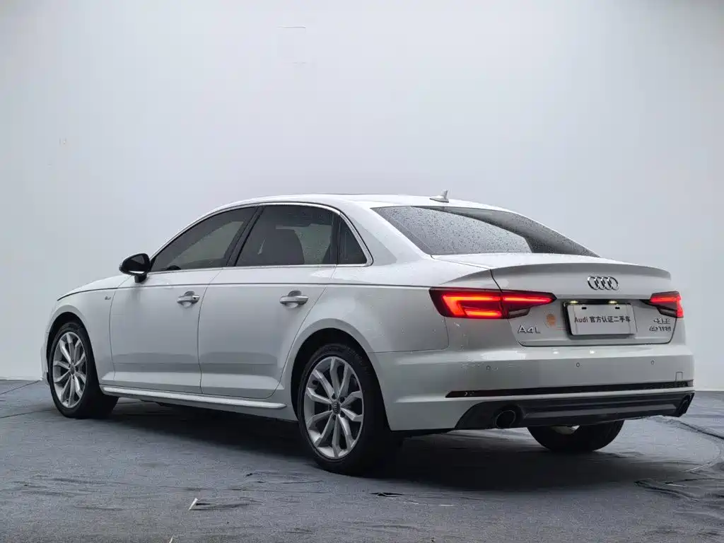 Audi A4L 2018 — фото 4