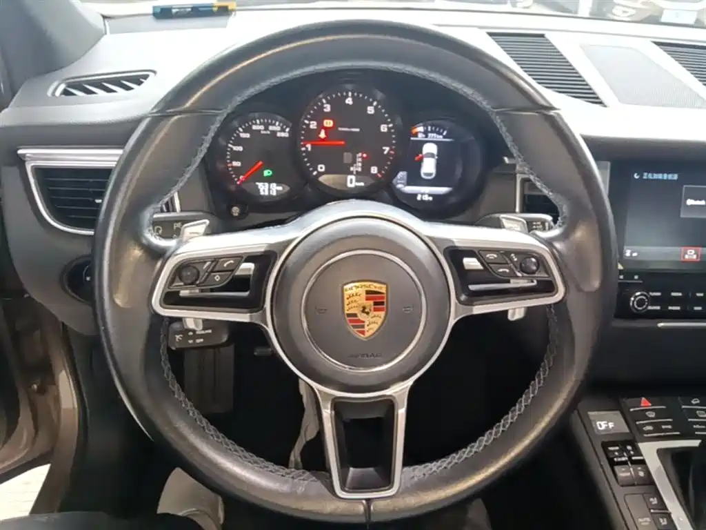 Porsche Macan 2016 — фото 7
