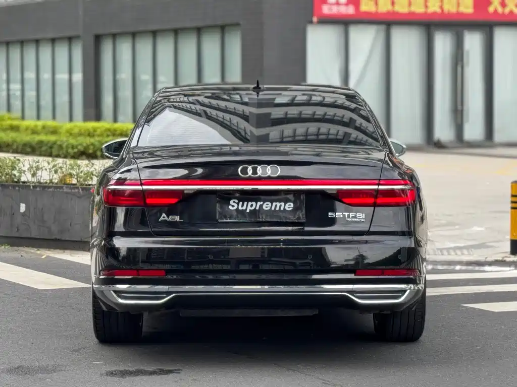 Audi A8 2018 — фото 8
