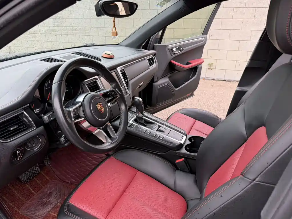 Porsche Macan 2016