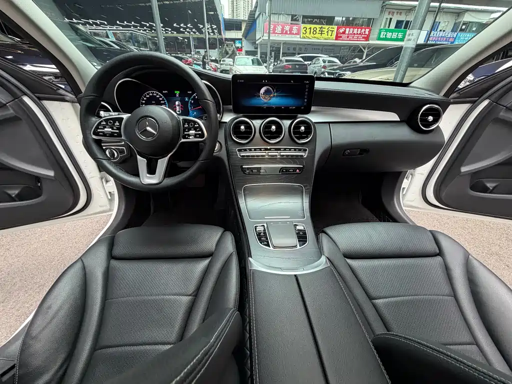 Mercedes-Benz C-Class 2019 — фото 21