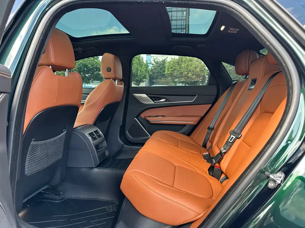 Jaguar XFL 2023 — фото 13