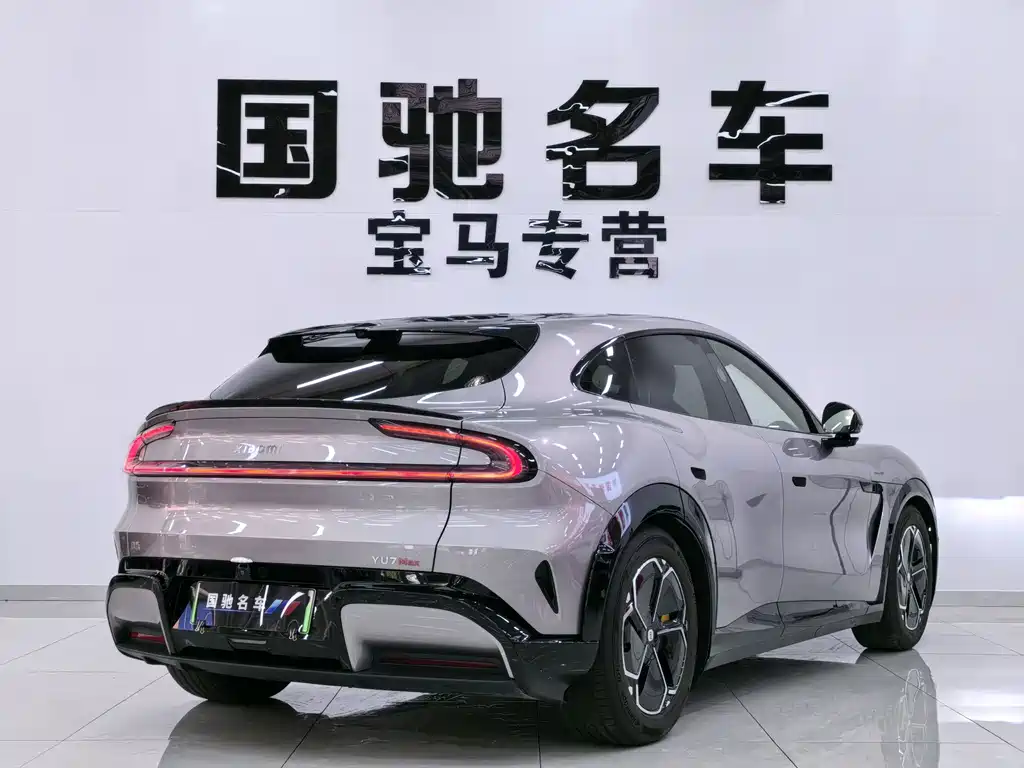 Xiaomi YU7 2025