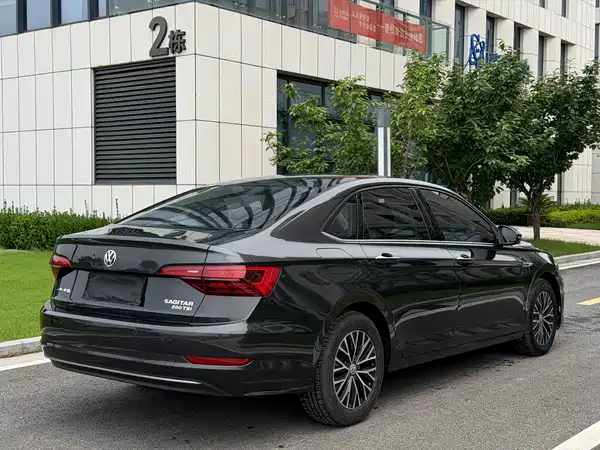 Volkswagen Sagitar 2020