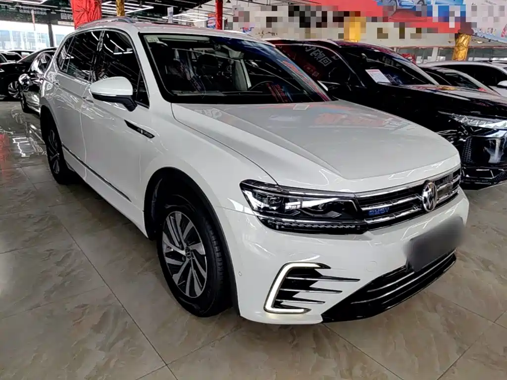Volkswagen Tiguan L PHEV 2021