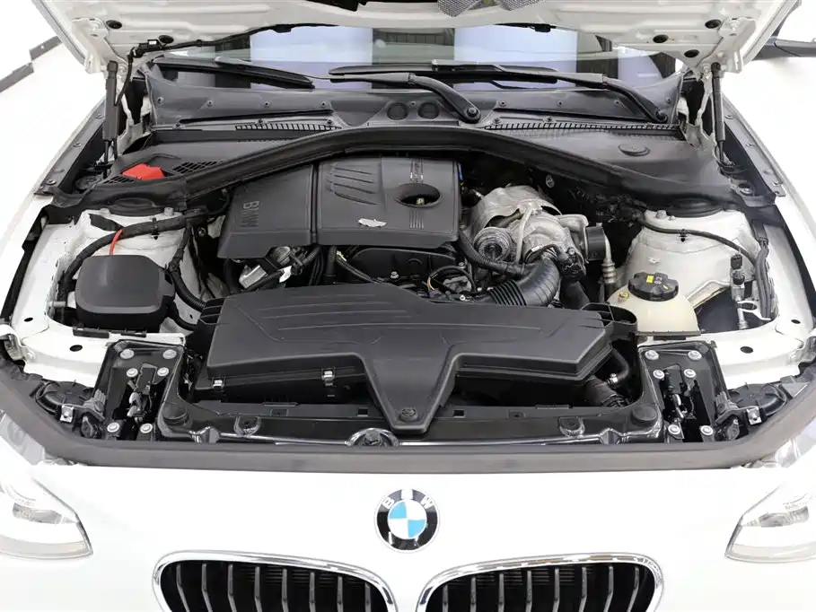 BMW 1 Series 2015 — фото 22