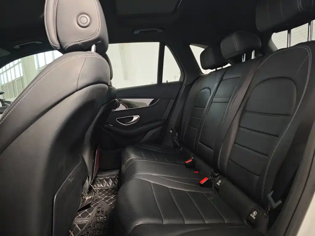 Mercedes-Benz GLC 2018 — фото 10