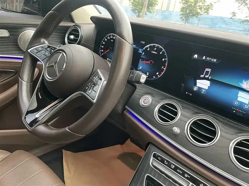 Mercedes-Benz E-Class 2023