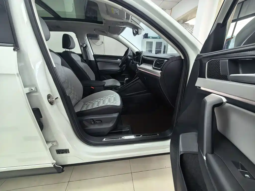Volkswagen Tayron 2023 — фото 24