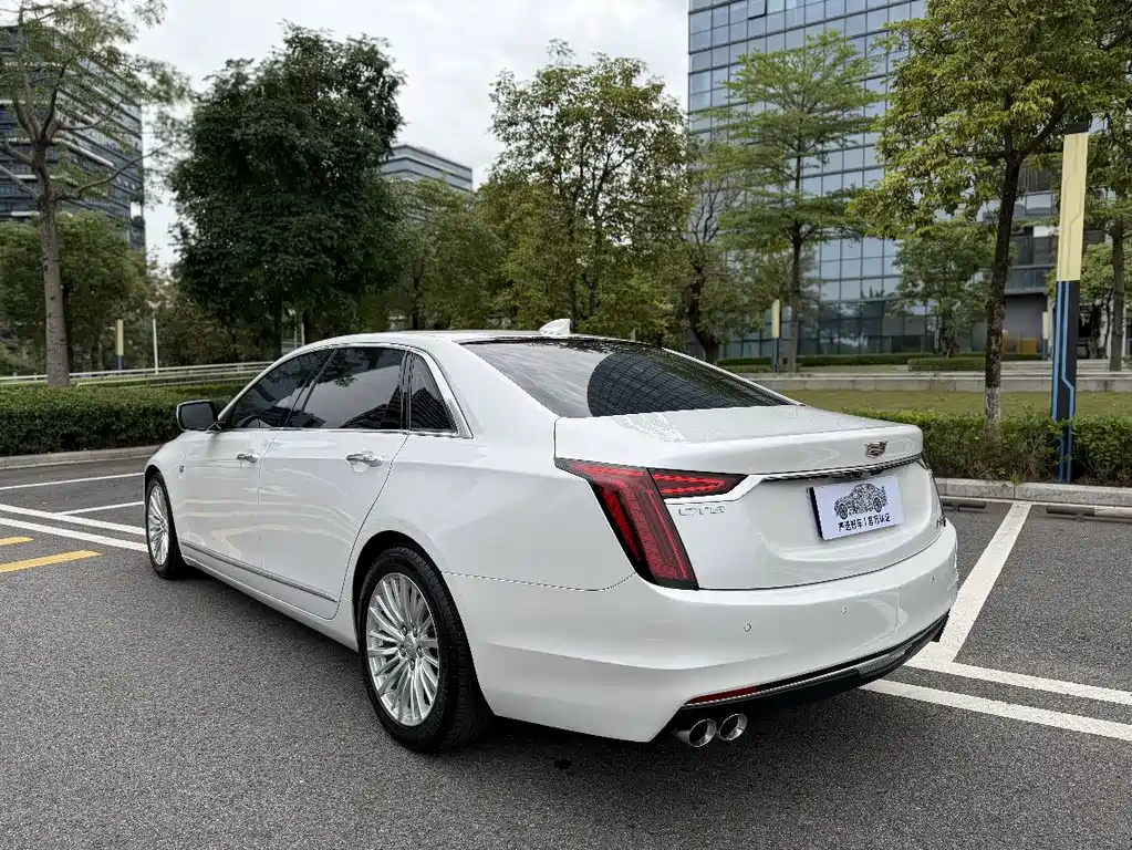 Cadillac CT6 2022 — фото 5