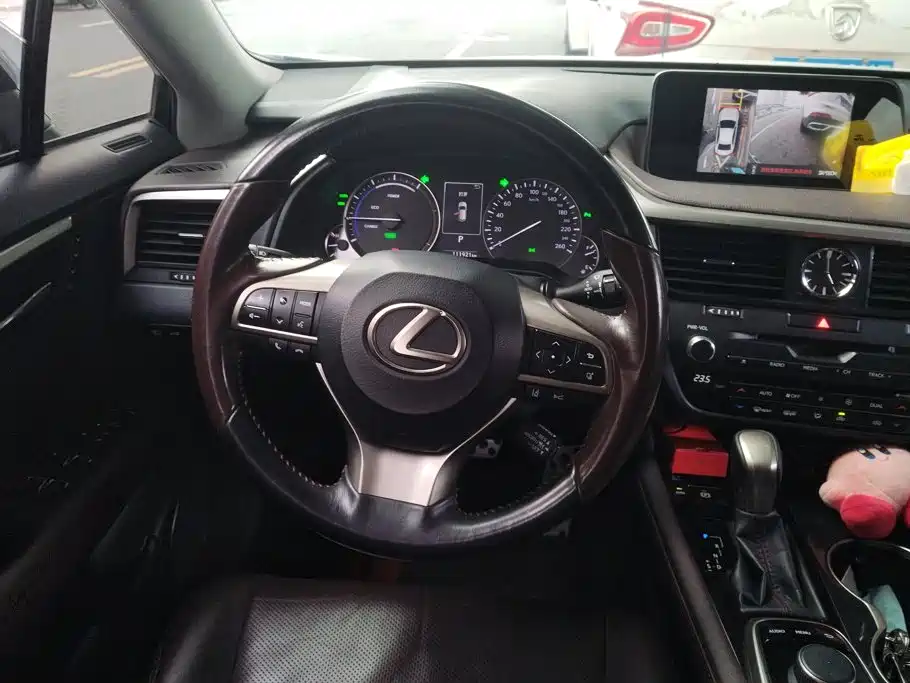 Lexus RX 2018 — фото 15