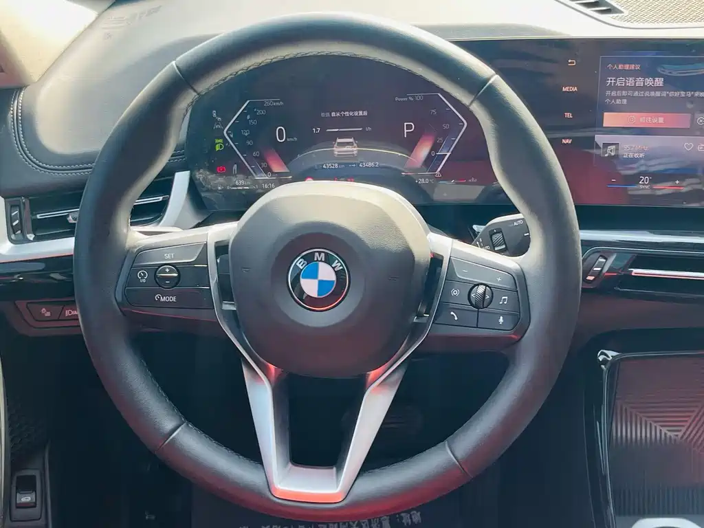 BMW X1 2024 — фото 12