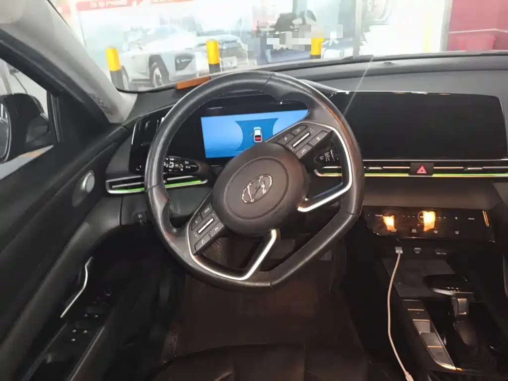 Hyundai Elantra 2021