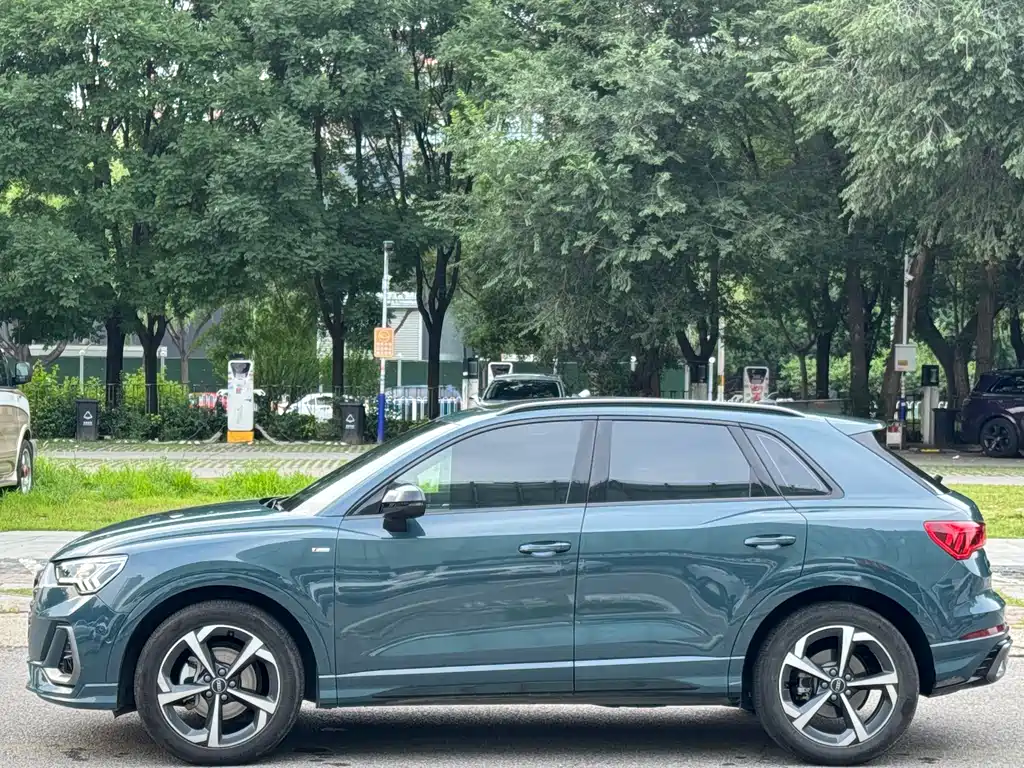 Audi Q3 2024 — фото 8