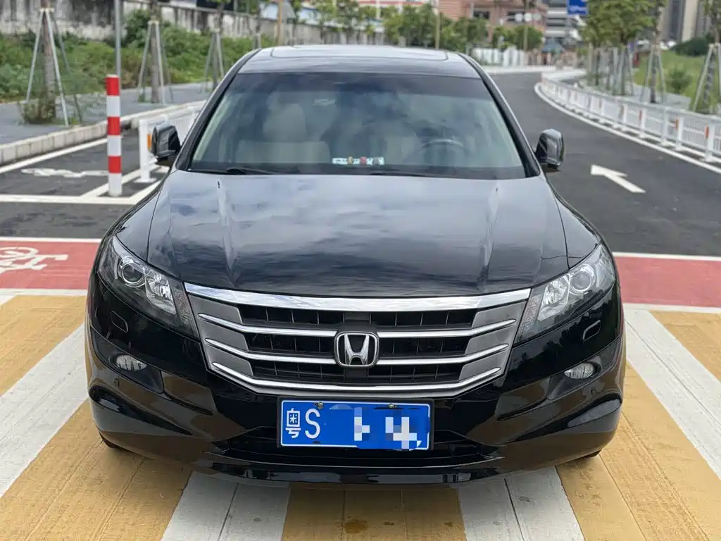 Honda Crosstour 2013 — фото 11