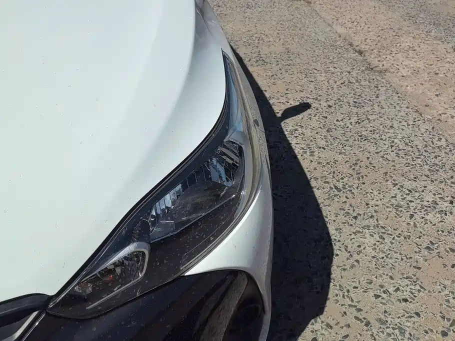 Toyota Yaris L 2016