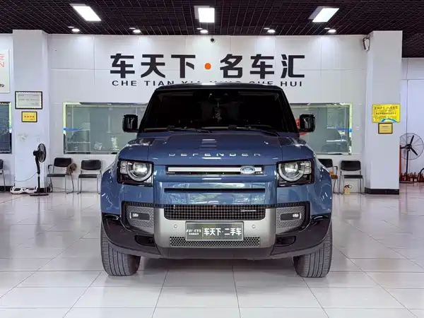 Land Rover Defender 2022