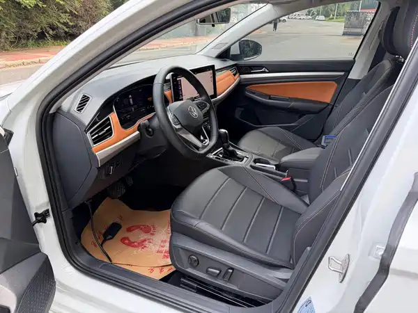 Volkswagen Bora 2023