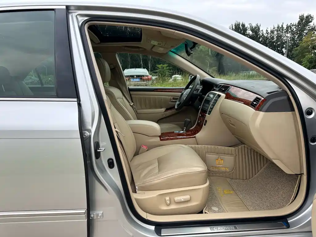 Toyota Crown 2007 — фото 15