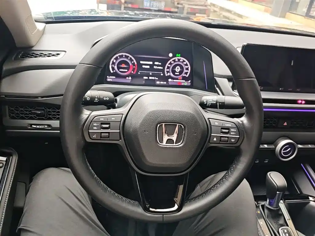 Honda Accord 2024 — фото 11