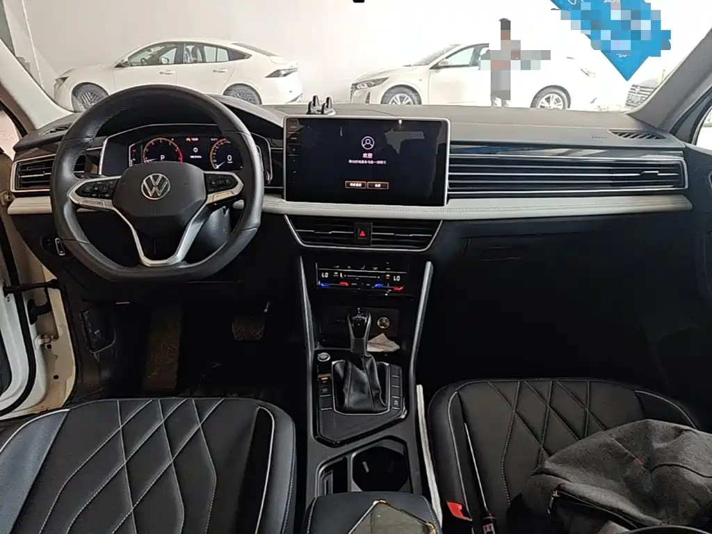 Volkswagen Tiguan L 2024 — фото 10