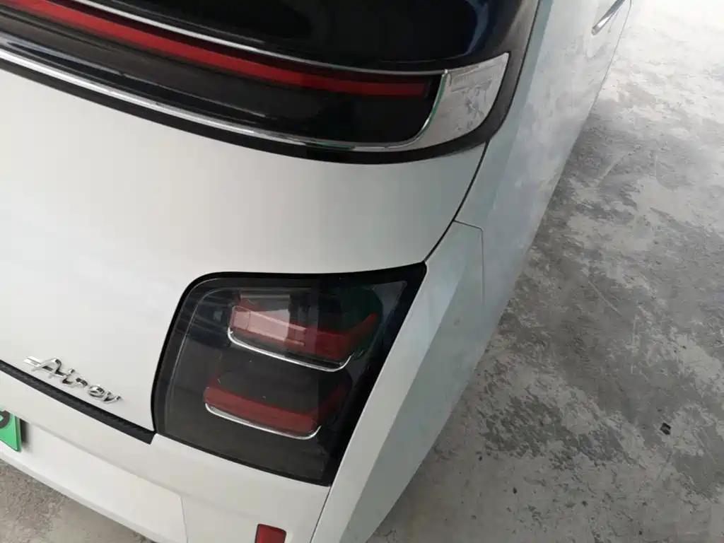 Wuling Air ev Clear Sky 2023 — фото 8
