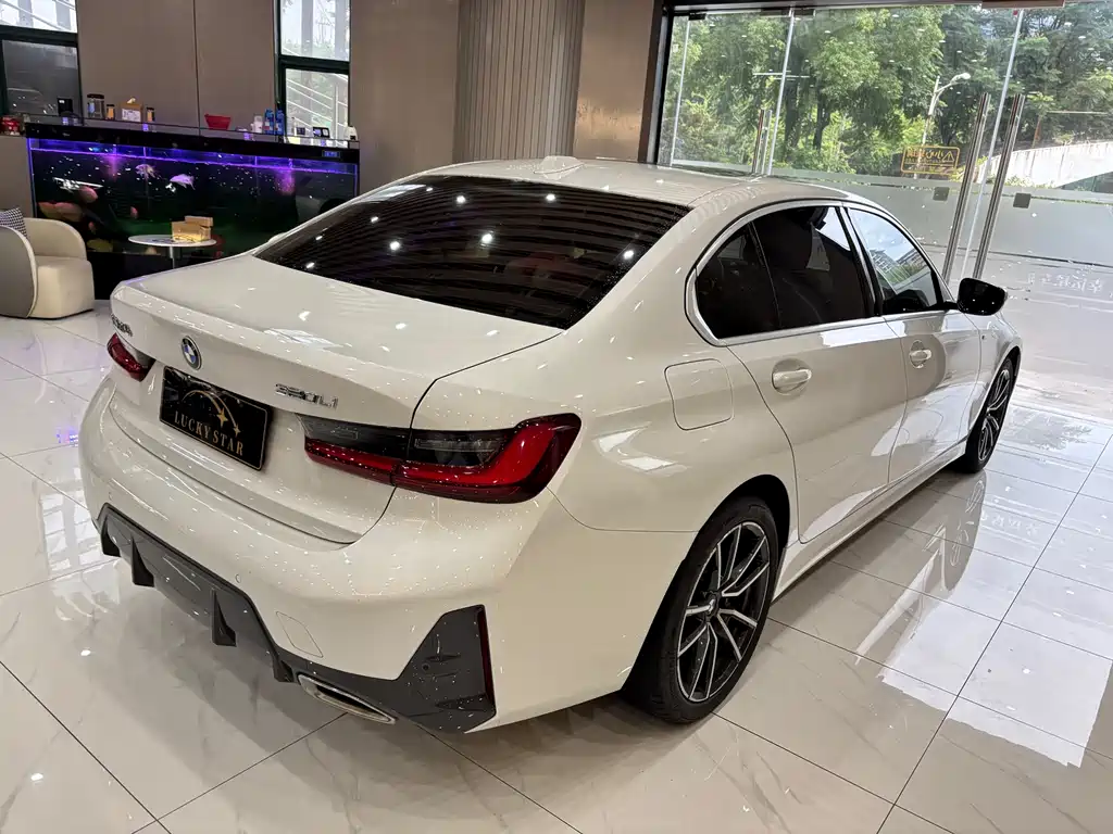 BMW 3 Series 2023