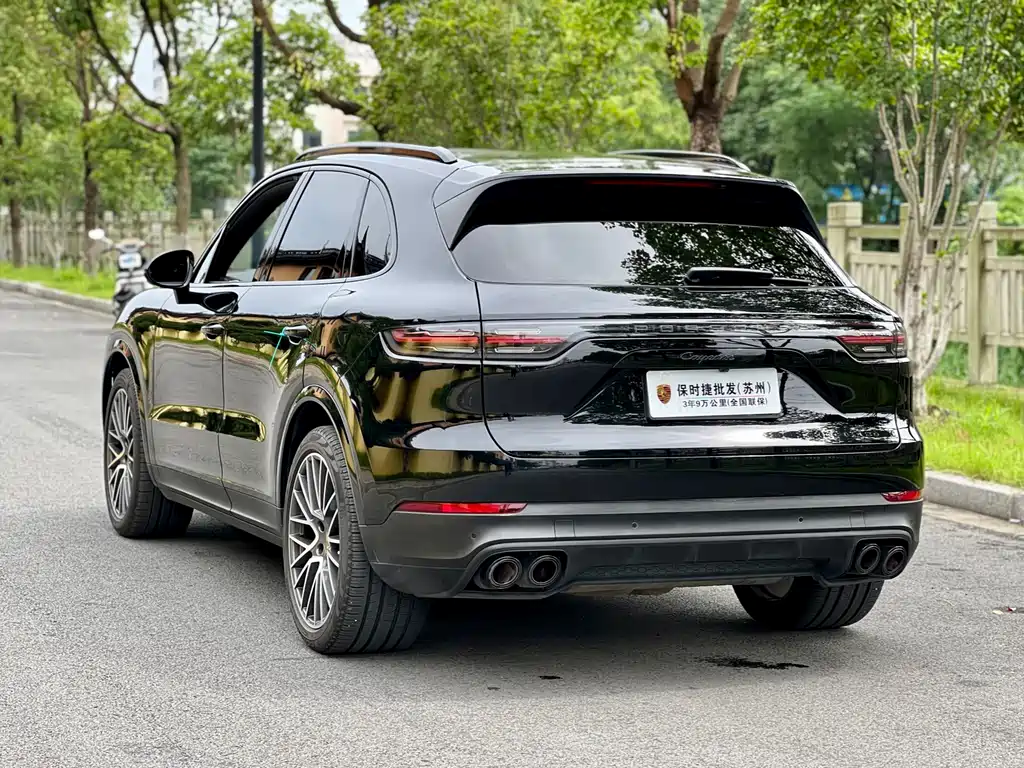 Porsche Cayenne 2021