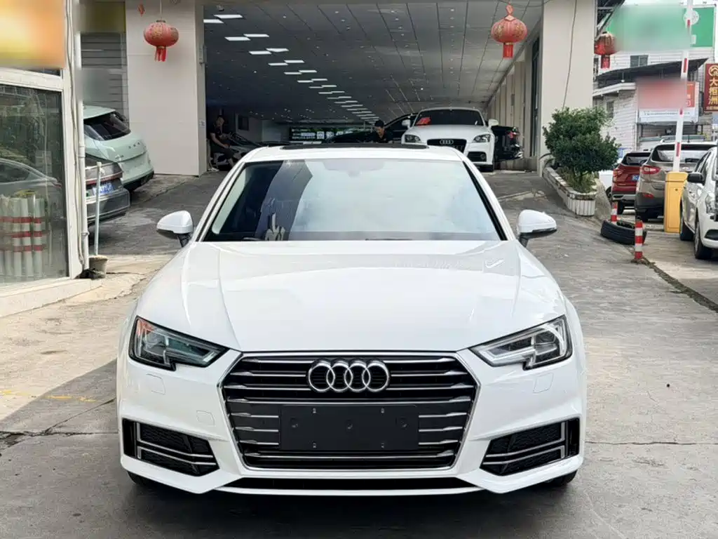Audi A4L 2019