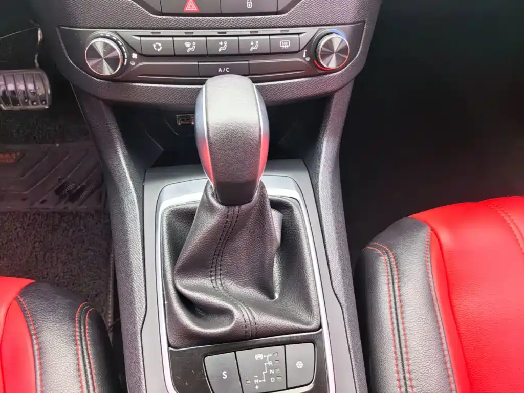 Peugeot 308S 2017 — фото 14
