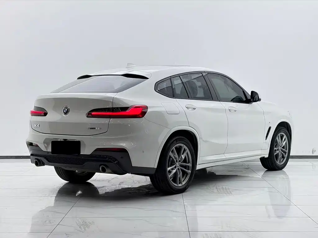 BMW X4 2021 — фото 9