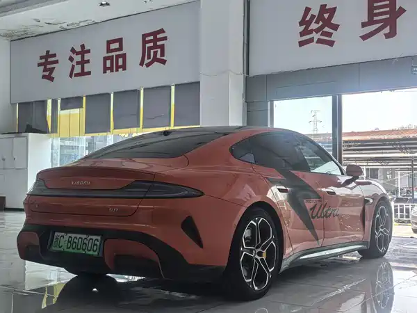 Xiaomi SU7 2024