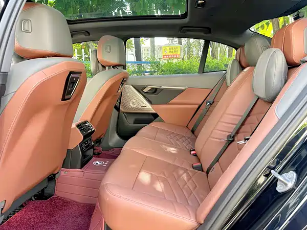 BMW 5 Series 2024