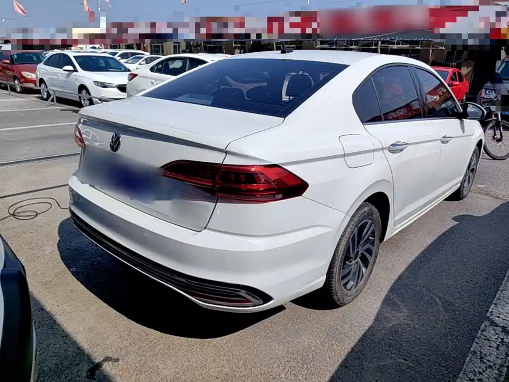Volkswagen Bora 2024