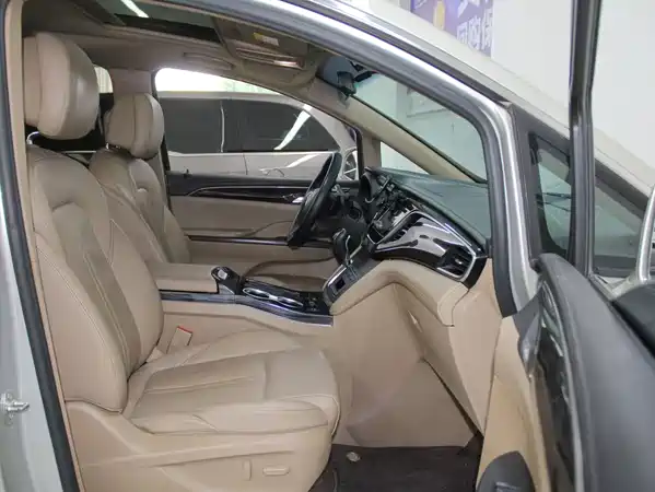 Buick GL8 2018