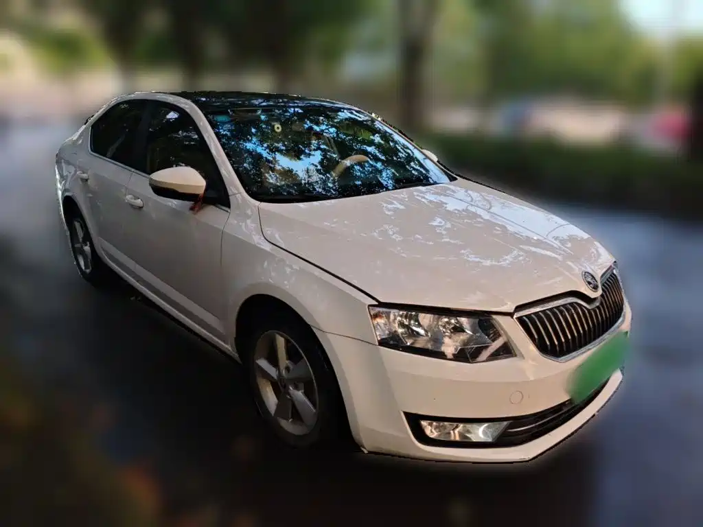 Skoda Octavia 2014 — фото 24